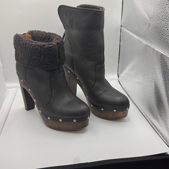 Eli Tahari Black Leather Shearling-Lined Convertible Platform Ankle Boots 37 - Picture 9 of 17